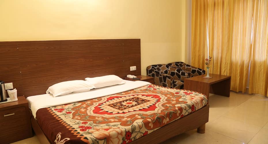 Hotel Swastik, Katra 4
